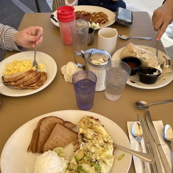 Wagon Wheel Coffee Shop - Bomb food! - Breakfast & Brunch Near Me - Carmel, California Wagon Wheel Coffee Shop - Bomb food! - Breakfast & Brunch Near Me - Carmel, California