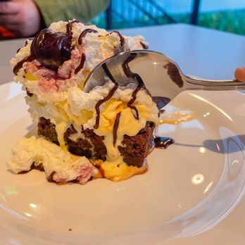 Mellow Mushroom Virginia Beach - Brownie Sundae - Pizza Near Me - Virginia Beach, Virginia Mellow Mushroom Virginia Beach - Brownie Sundae - Pizza Near Me - Virginia Beach, Virginia