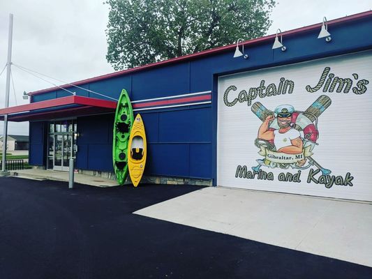 Captain Jim's Marina & Bar by null