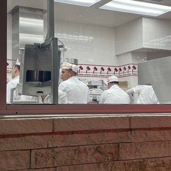 In-N-Out Burger - I'm always fascinated by how In N Out recruits such a friendly, hardworking team! - Burgers Near Me - Elk Grove, California In-N-Out Burger - I'm always fascinated by how In N Out recruits such a friendly, hardworking team! - Burgers Near Me - Elk Grove, California