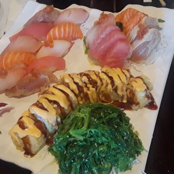 Izumi Japanese Restaurant - Love Boat Nigiri and Sashimi with House Roll - Sushi Bars Near Me - Eugene, Oregon