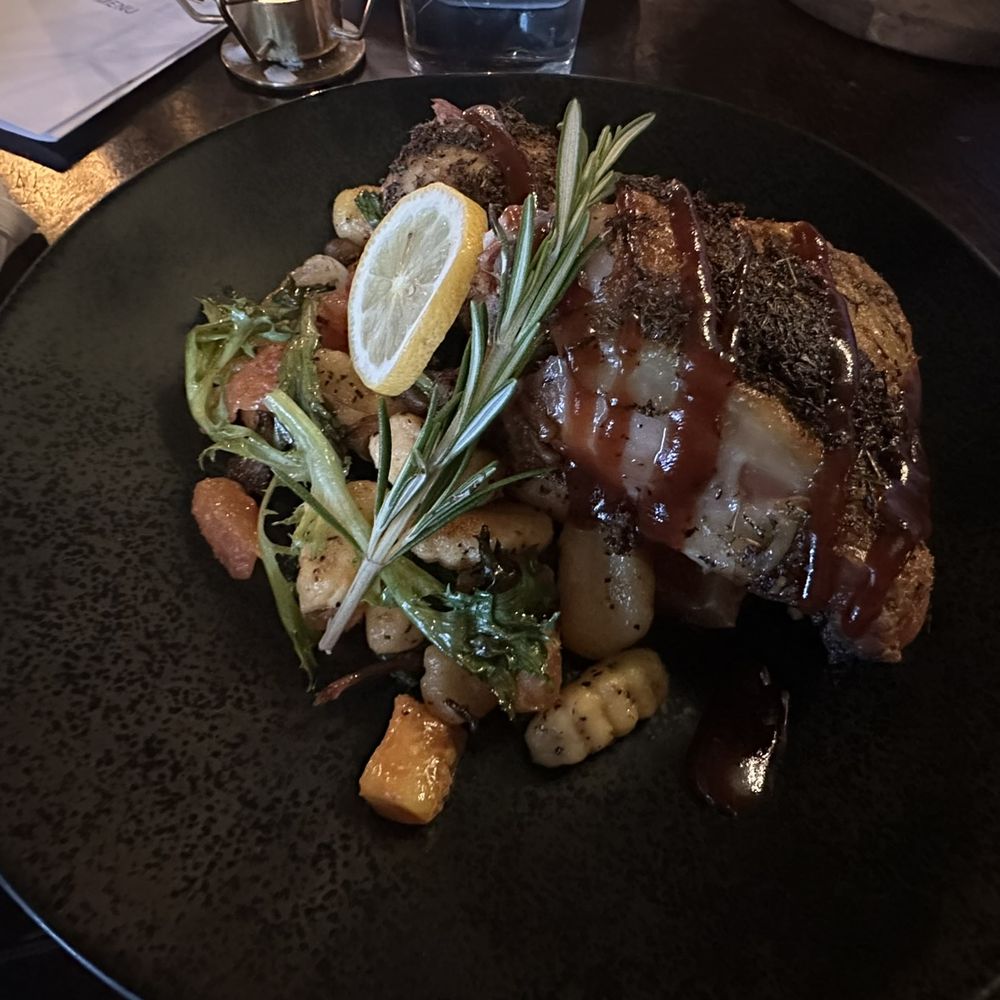 The Scottish Arms - Peat smoked chicken w/ whiskey butter gnocchi - Gastropubs Near Me - Saint Louis, Missouri
