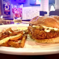 The Goat Bar & Grill - Fries Chicken sandwich