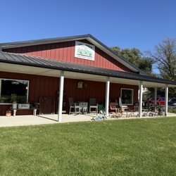 Uncommon Grounds - Outside