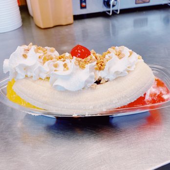 Here's the Scoop - Classic Banana Split with Chocolate, Strawberry, and Pineapple. - Ice Cream & Frozen Yogurt Near Me - Taylor, Michigan Here's the Scoop - Classic Banana Split with Chocolate, Strawberry, and Pineapple. - Ice Cream & Frozen Yogurt Near Me - Taylor, Michigan