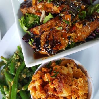Chef Smelly's - Lamb chops, green beans & Mac n Cheese - Cajun/Creole Near Me - Oakland, California