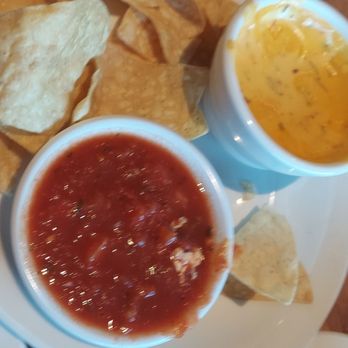 Cheddar's Scratch Kitchen - Chips and queso - American Near Me - Independence, Missouri Cheddar's Scratch Kitchen - Chips and queso - American Near Me - Independence, Missouri