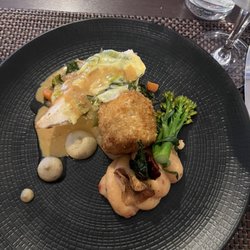 Deans - Free range chicken breast w/ crisp fried confit leg