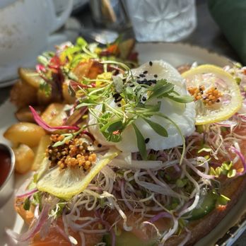 BB Cafe & Catering - Salmon Tartine - Cafes Near Me - Burbank, California