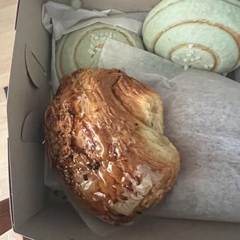 Bake Sum - Top: Jasmine tea milk buns Bottom: croissubi - Bakeries Near Me - Alameda, California Bake Sum - Top: Jasmine tea milk buns Bottom: croissubi - Bakeries Near Me - Alameda, California