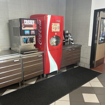 Burger King - Burgers Near Me - Palm Desert, California Burger King - Burgers Near Me - Palm Desert, California