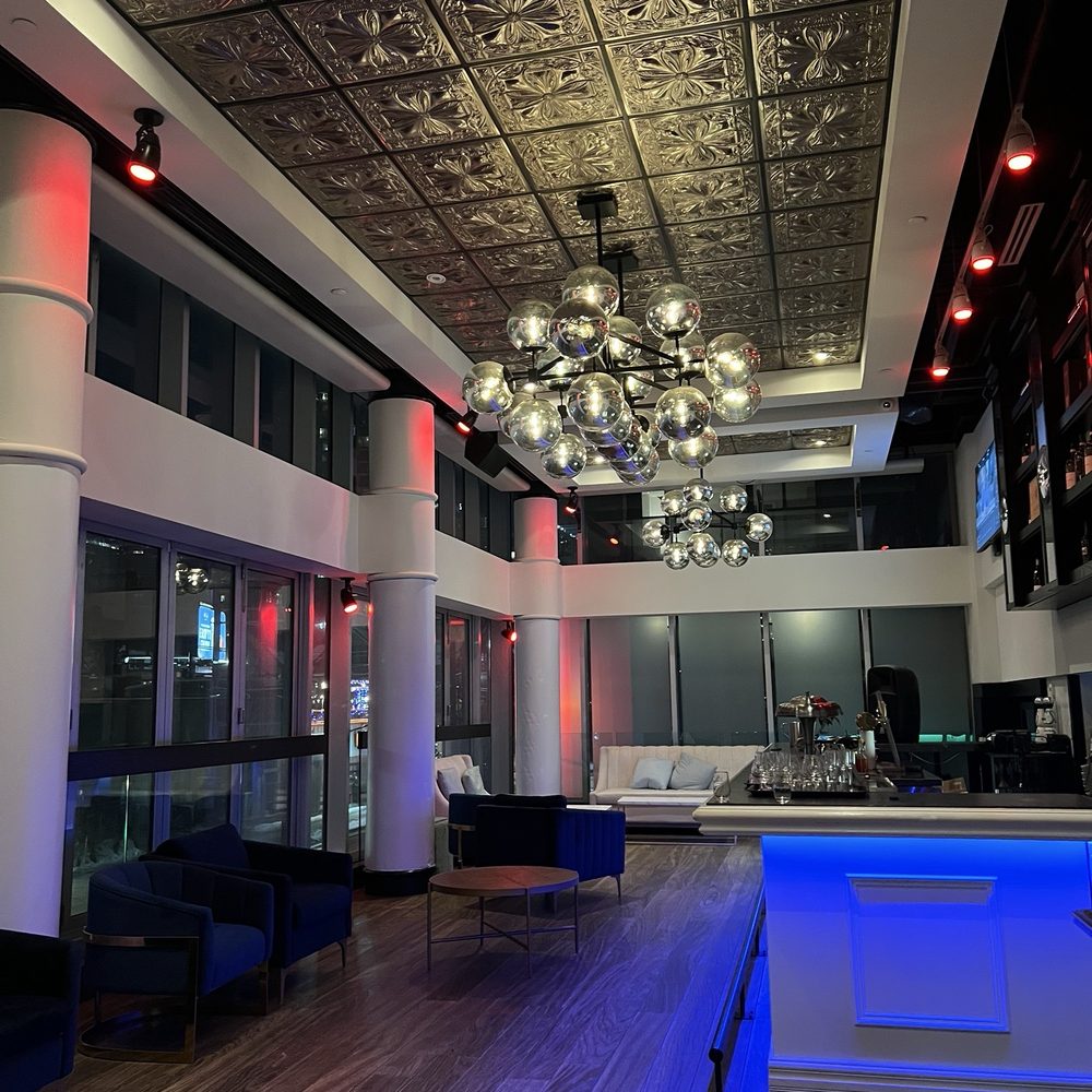 Petros82 - Upper bar - Mediterranean Near Me - Toronto, Ontario Petros82 - Upper bar - Mediterranean Near Me - Toronto, Ontario