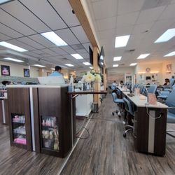 Luxury Nail and Spa - Inside.