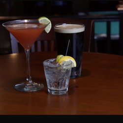 Gridiron Pub - Gridiron's tasty cocktails and beers!