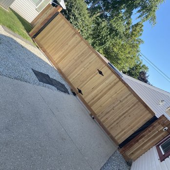 Batavia Damp Proofing - Finished fence gate - Waterproofing Near Me - Yorkville, Illinois Batavia Damp Proofing - Finished fence gate - Waterproofing Near Me - Yorkville, Illinois