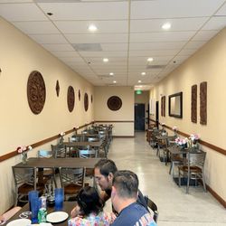 Golden Triangle Thai Cuisine - Seating for all occasions