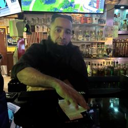 Paraiso Bar & Grill