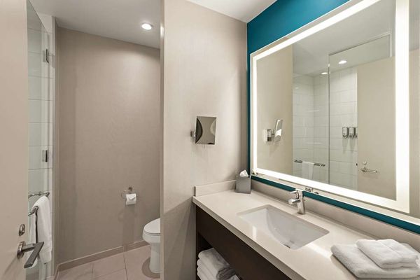 Sonesta Bee Cave Austin Hill Country by null