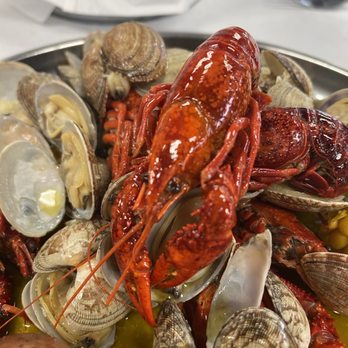 Yummy Crab - Spokane - a plate of clams and potatoes - Seafood Near Me - Spokane, Washington Yummy Crab - Spokane - a plate of clams and potatoes - Seafood Near Me - Spokane, Washington