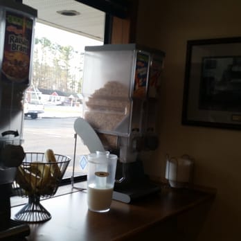 Super 8 by Wyndham Appomattox VA - Cereal station. - Hotels Near Me - Appomattox, Virginia Super 8 by Wyndham Appomattox VA - Cereal station. - Hotels Near Me - Appomattox, Virginia