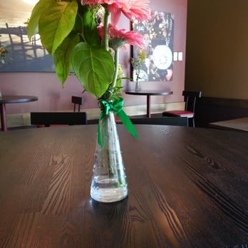 Starbucks - Fresh flowers and large tables. - Coffee & Tea Near Me - Burbank, California Starbucks - Fresh flowers and large tables. - Coffee & Tea Near Me - Burbank, California