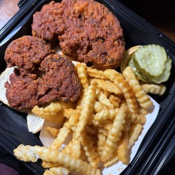 Dave's Hot Chicken - Dave's not chicken made using large chunks of seasoned cauliflower - Chicken Shop Near Me - Colorado Springs, Colorado Dave's Hot Chicken - Dave's not chicken made using large chunks of seasoned cauliflower - Chicken Shop Near Me - Colorado Springs, Colorado
