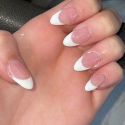 DB Nails & Eyelash Extensions