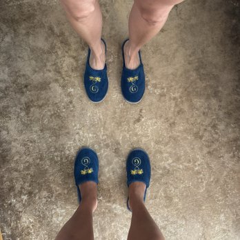 The Georgian Hotel - Cute slippers - Hotels Near Me - Santa Monica, California The Georgian Hotel - Cute slippers - Hotels Near Me - Santa Monica, California