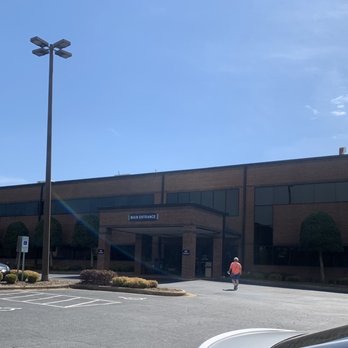 Hickory Dermatology - Entrance for surgery center in back - Dermatologists Near Me - Hickory, North Carolina