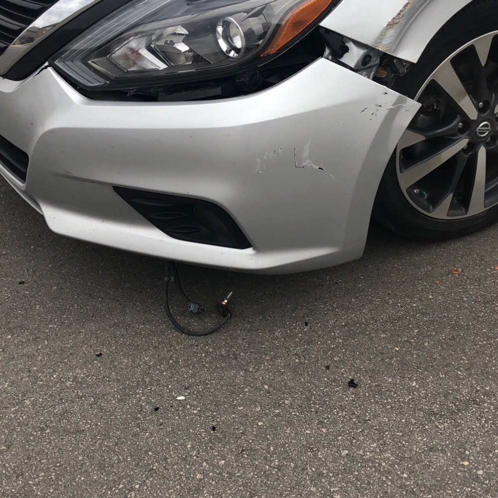 Collision San Antonio - Damage from hit and run - Body Shops Near Me - San Antonio, Texas Collision San Antonio - Damage from hit and run - Body Shops Near Me - San Antonio, Texas