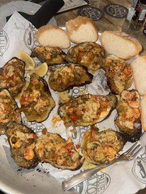 Blue Bayou Restaurant & Oyster Bar by null