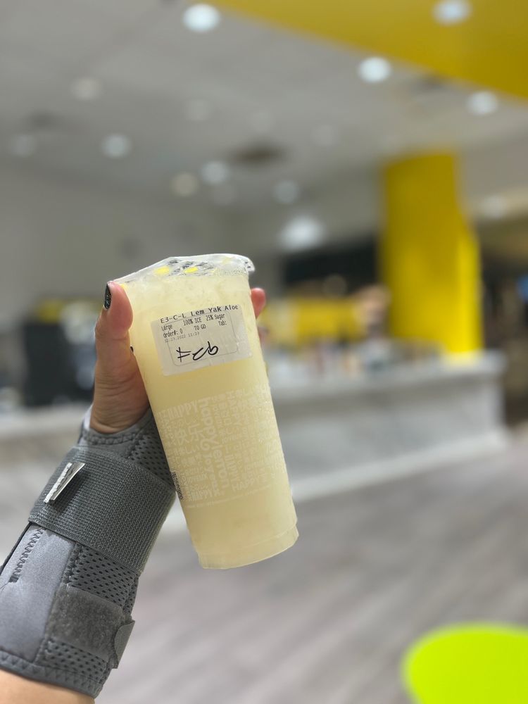 YELP ELITE EXPERIENCE HAPPY LEMON BOBA + BUBBLE WAFFLES 535 Photos