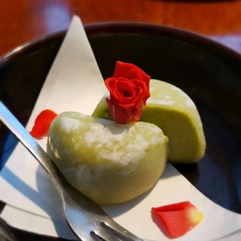 Aoyama Sushi Restaurant - Green tea mochi - Sushi Bars Near Me - Toronto, Ontario