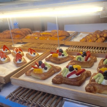 Paris Baguette - Mmmmmm - Bakeries Near Me - Glendale, California