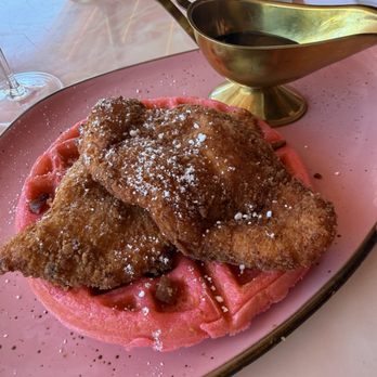 Nigel's Waterfront Restaurant - Chicken and waffles - Bars Near Me - Long Beach, California