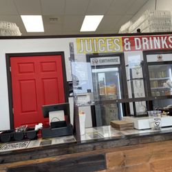 Earthhouse Juices & Drinks - Counter View