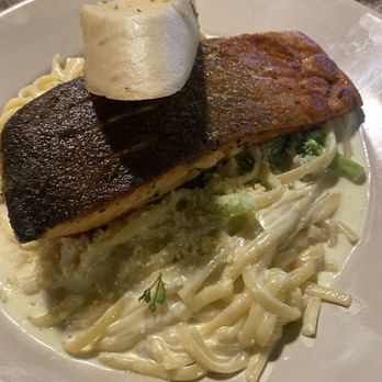Cravin' Crabs - Salmon Alfredo - Seafood Near Me - Charlotte Amalie, Virgin Islands Cravin' Crabs - Salmon Alfredo - Seafood Near Me - Charlotte Amalie, Virgin Islands