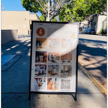 L'moon Creamery - Pasadena - Ice Cream & Frozen Yogurt Near Me - Pasadena, California