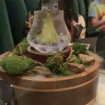 Podmore - The Dartmoor - Cocktail Bars Near Me - Honolulu, Hawaii