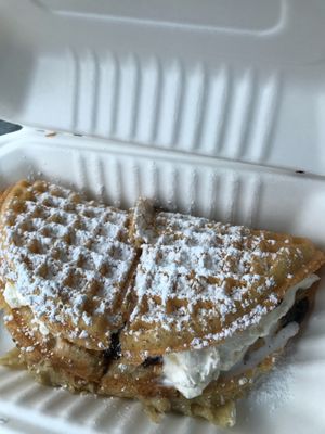 Smaaken Waffle Sandwiches by null