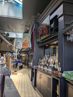 Twisted Oak Tavern by null