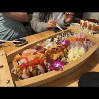Kusshi - Sushi Bars Near Me - Vienna, Virginia Kusshi - Sushi Bars Near Me - Vienna, Virginia