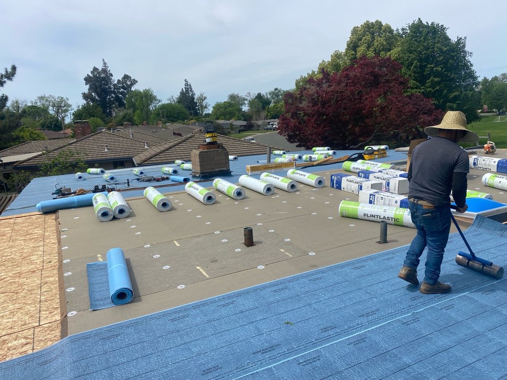 Slide of Freeman Roofing