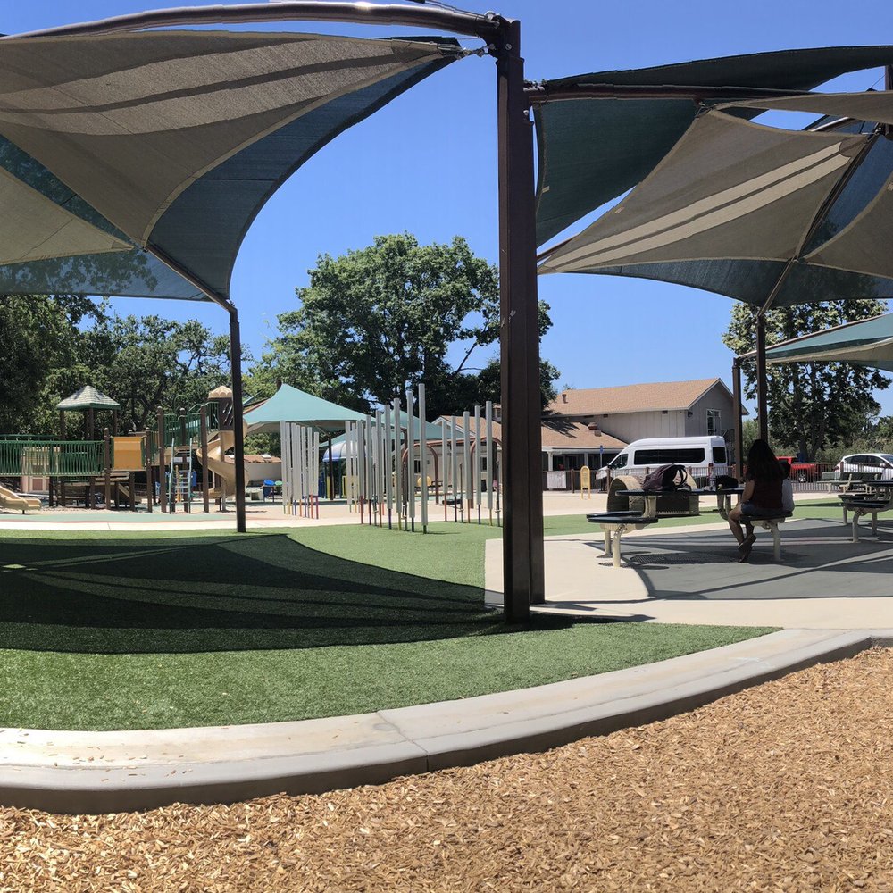 Old Meadows Park - Parks Near Me - Thousand Oaks, California