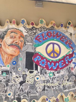 Croissant Show by null