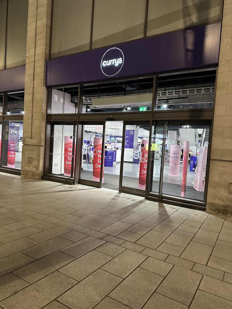 CURRYS PC WORLD Updated August 2024 17 Reviews The Basilica The Headrow, Leeds, West