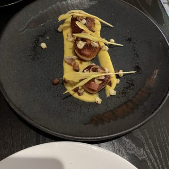 Gordon Ramsay Hell's Kitchen - Pan seared scallops - Steakhouses Near Me - Stateline, Nevada