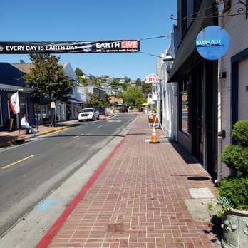 Sam's Anchor Cafe - It's on your right - Seafood Near Me - Tiburon, California Sam's Anchor Cafe - It's on your right - Seafood Near Me - Tiburon, California