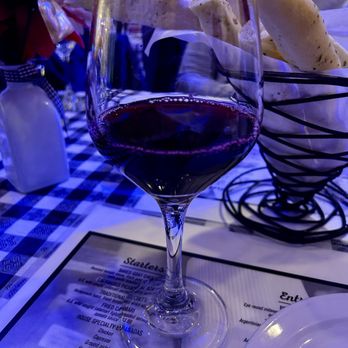 Bendita Cocina Argentinean Restaurant - Red wine - Latin American Near Me - Palatine, Illinois