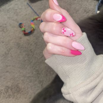 Dashing Diva Nails - nails!!! pink!!! nails!!! - Nail Salons Near Me - Portland, Oregon